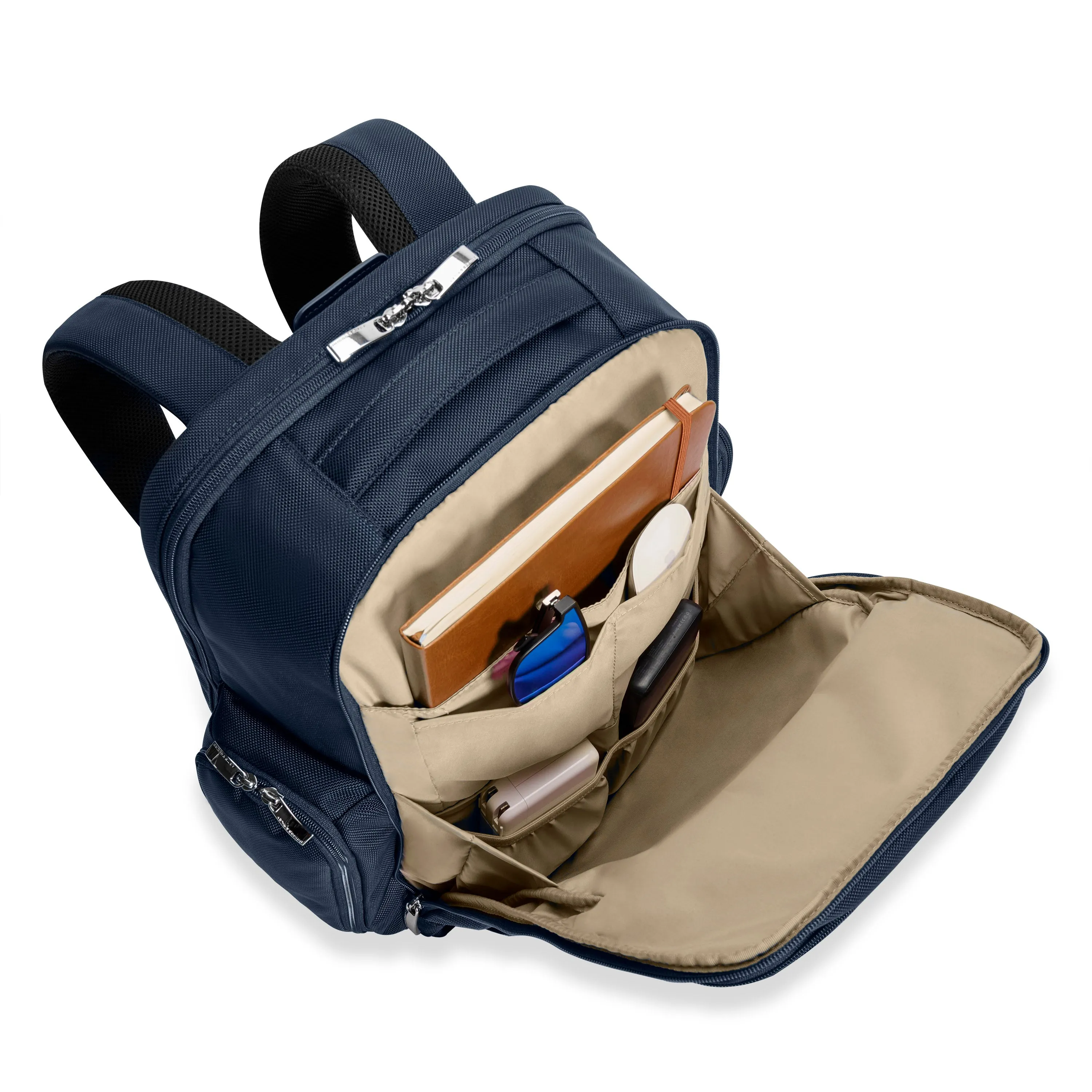 Briggs & Riley Baseline Traveler Backpack